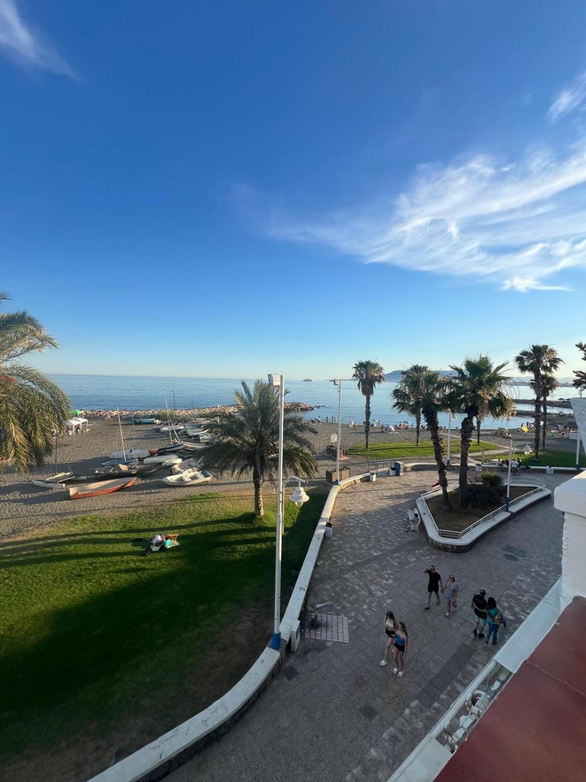 La Buhardilla De Pedregalejo Appartement Málaga Buitenkant foto